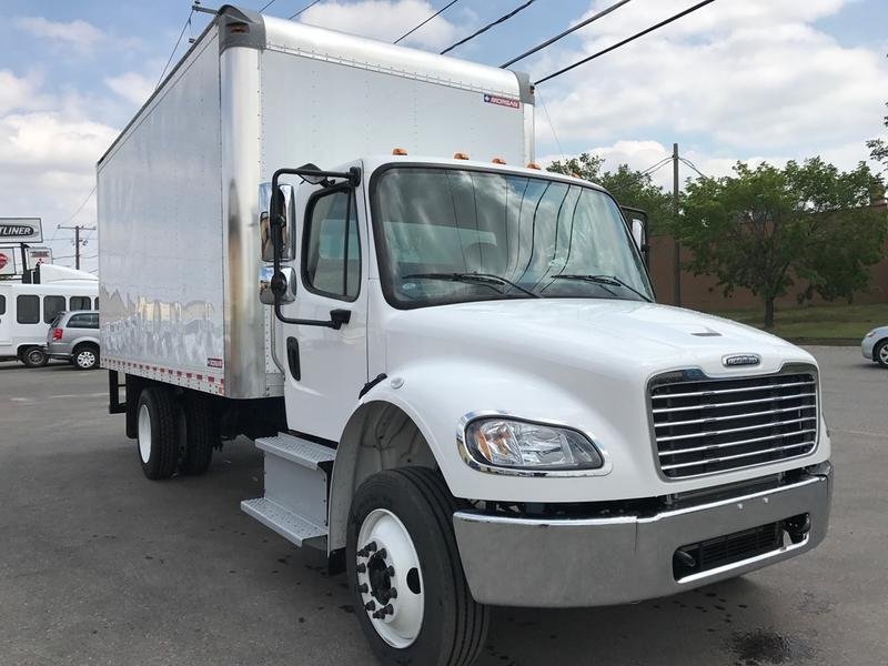 Freightliner 5-ton dry box truck for rent in BC — Metro Vancouver and Fraser Valley
